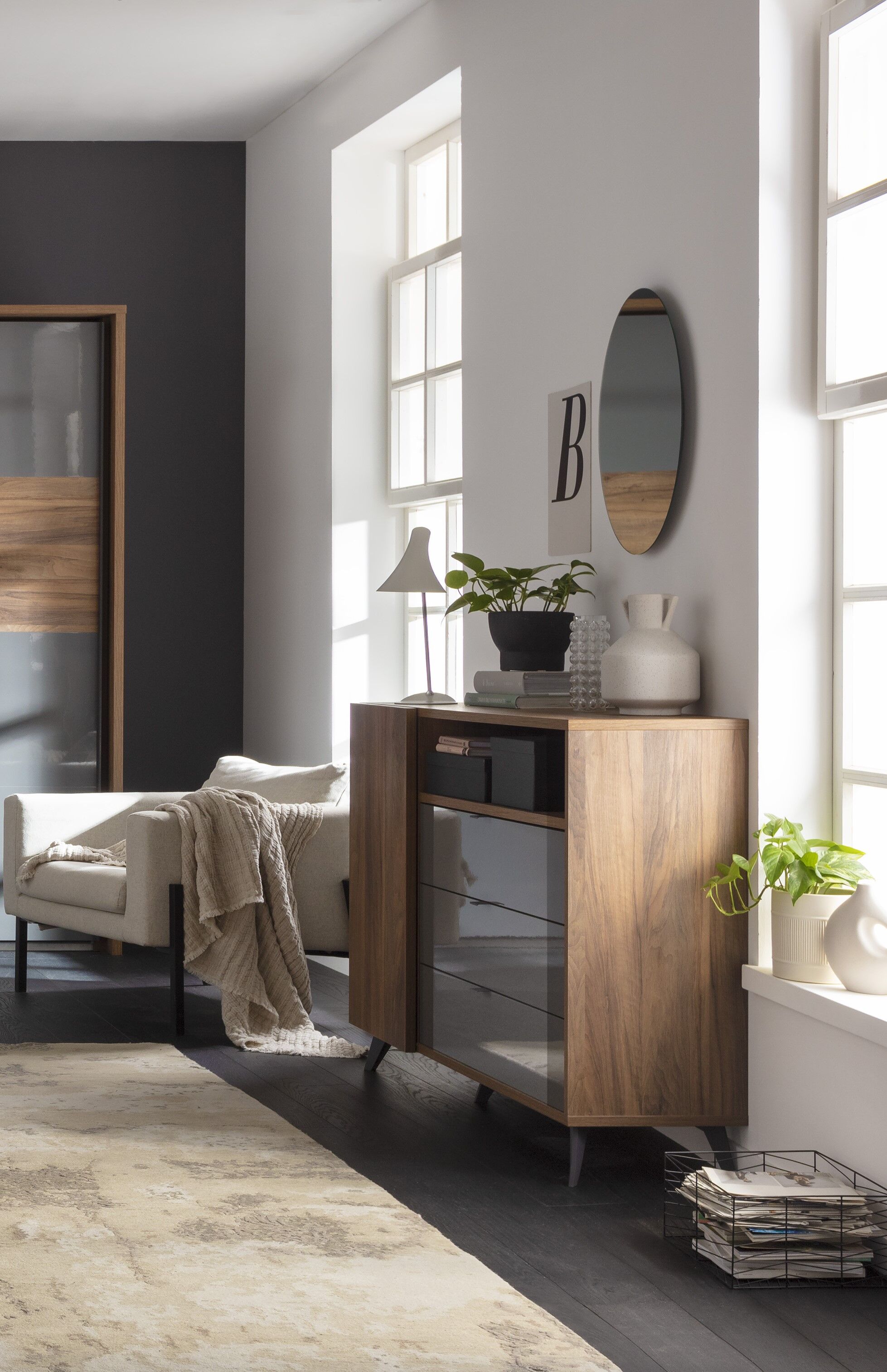 Cómoda INFINITO com 3 gavetas 1 compartimento e 1 porta