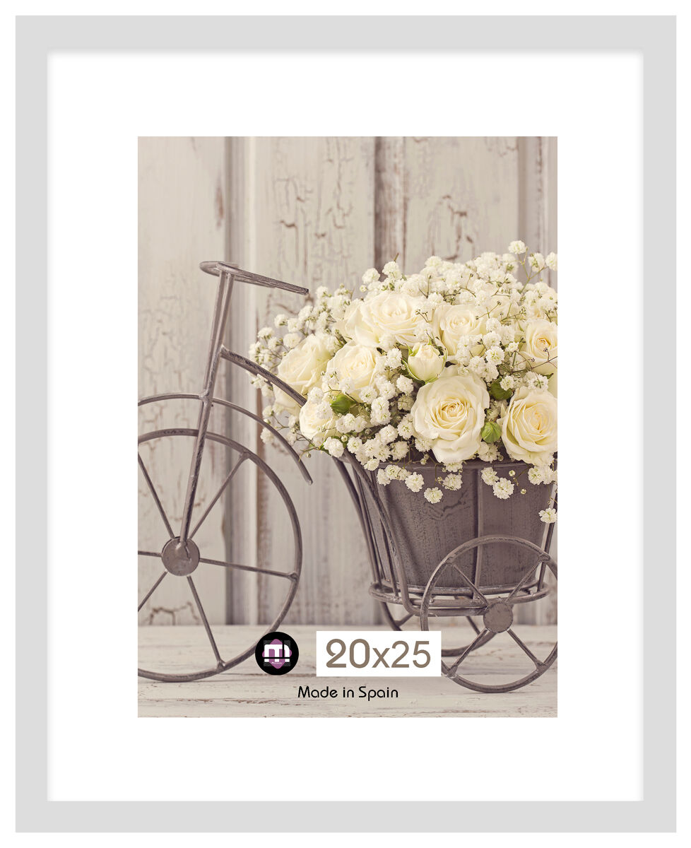 Moldura PIRAMIDE 20x25cm marca MARCOMUEBLE