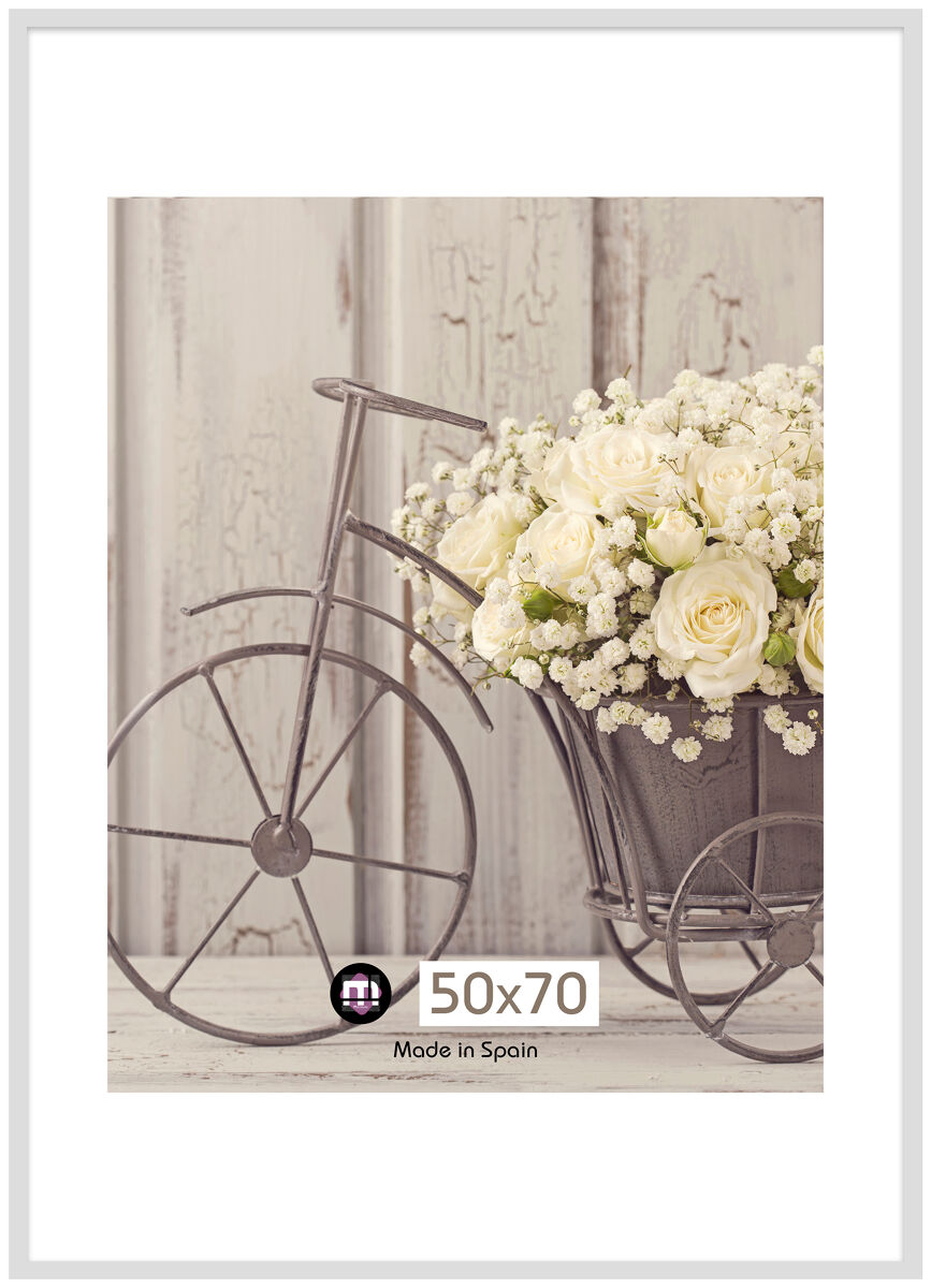 Moldura PIRAMIDE 50x70cm marca MARCOMUEBLE