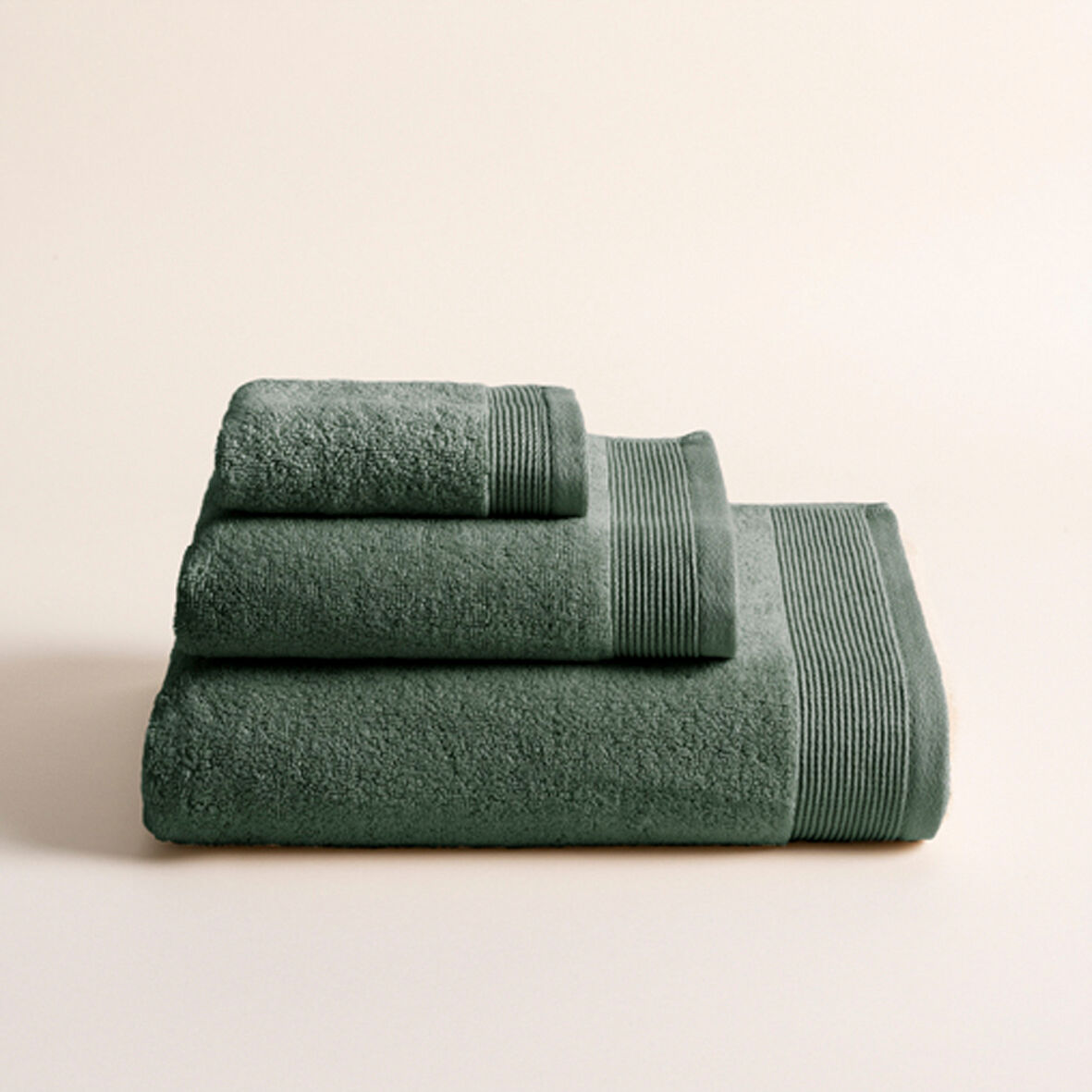 Toalha zaira em algodão felpudo americano 50x100cm cor verde - conforama