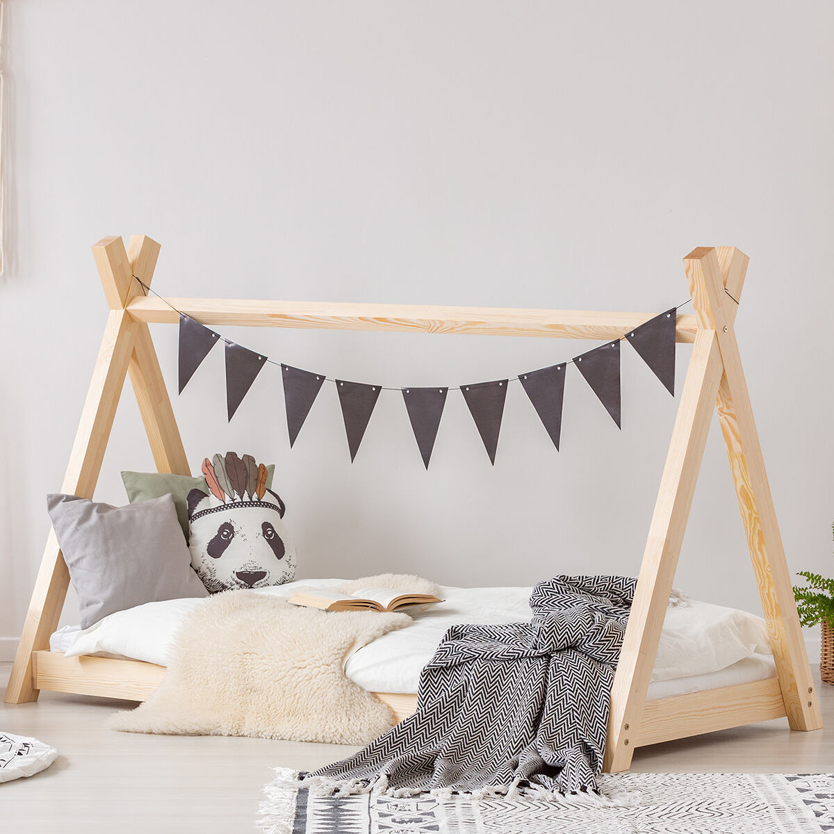 Cama cabana 90x190 estrado de ripas incluído tessa bois