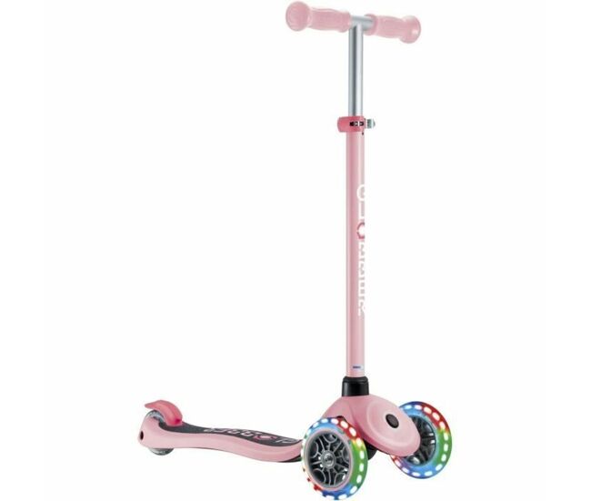 Trotinete globber cor de rosa